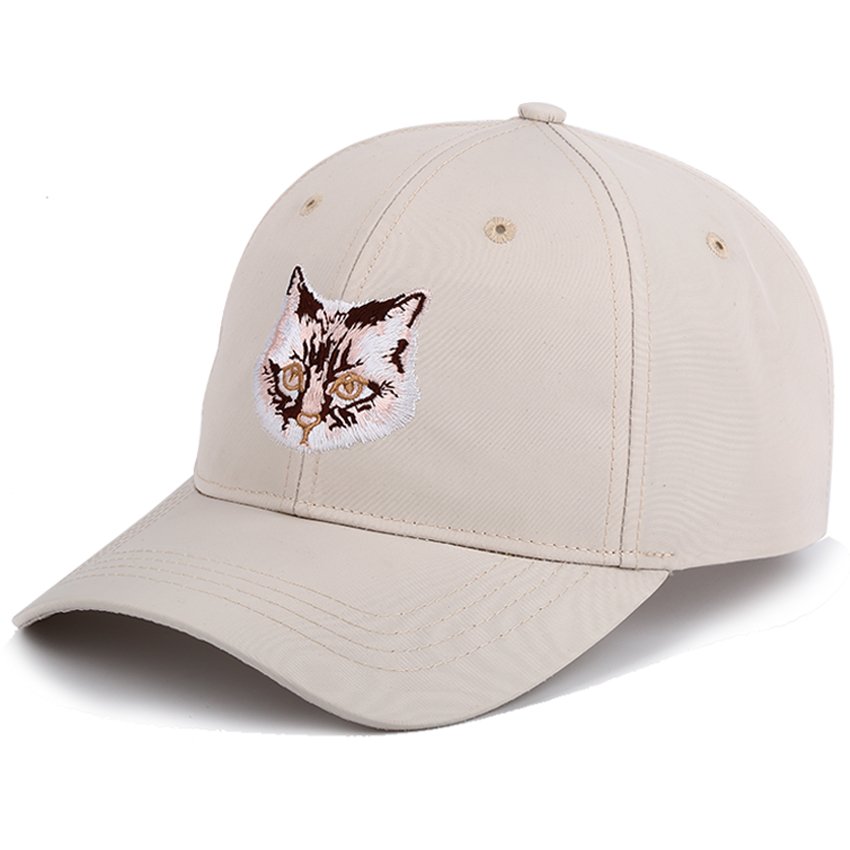Custom logo baseball cap made of cotton with embroidery
